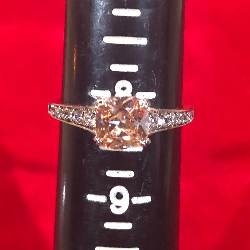 Fragrant Jewels Ring